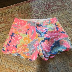 Lily Pulitzer Shorts size 4!